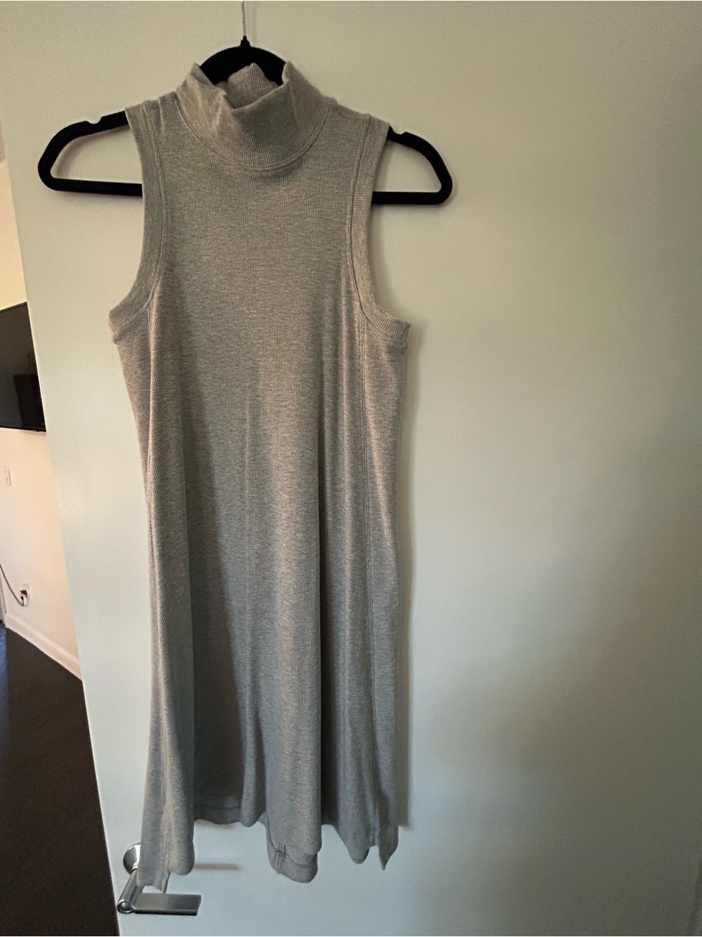 lululemon athletica Sleeveless Mock Neck Dress in Light Gray